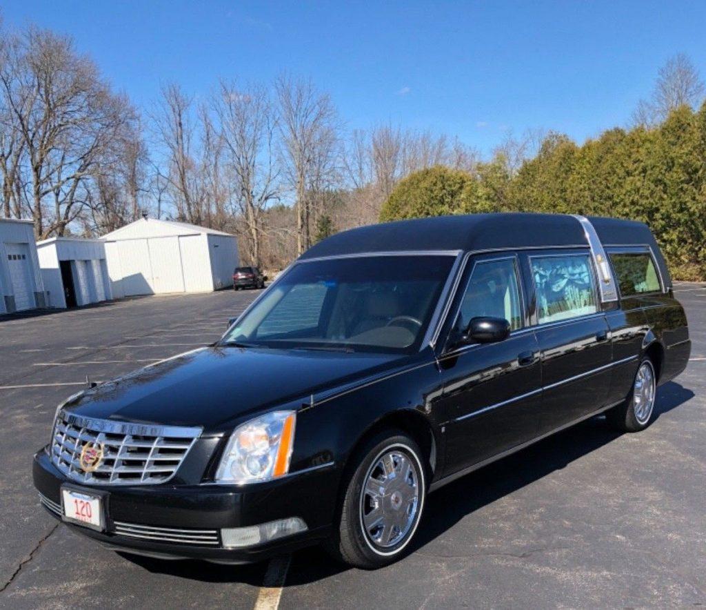 2007 Cadillac DTS Hearse in EXCELLENT CONDITION