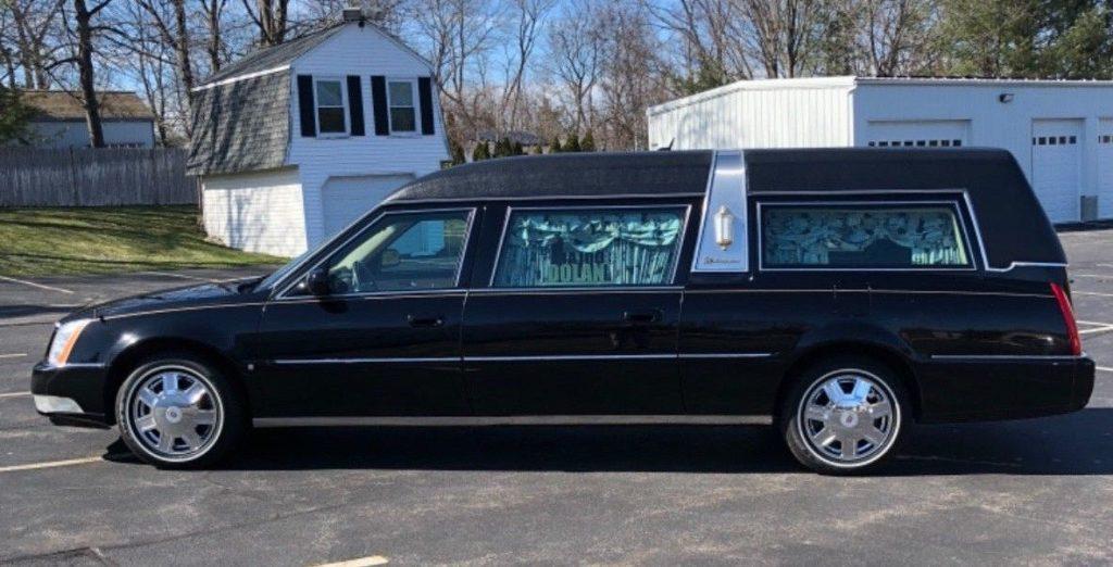 2007 Cadillac DTS Hearse in EXCELLENT CONDITION