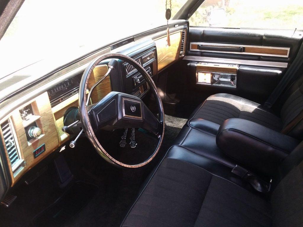 GREAT 1984 Cadillac Fleetwood Chrome