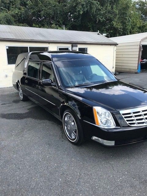 2008 Cadillac DTS in great condition